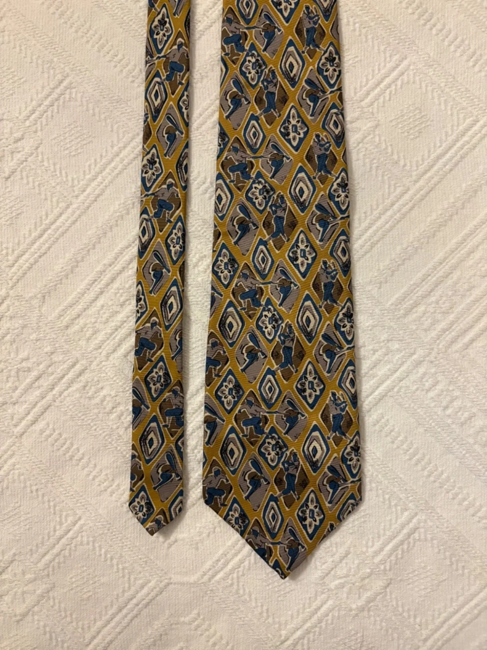 Vintage Patrick Reed 100% Silk Hidden Baseball Player Tie Gold Blue Geometric US